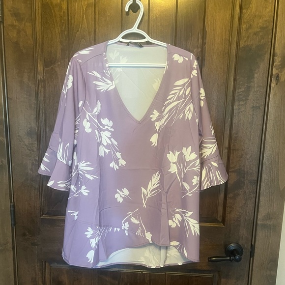 Bloomchic light purple top - Picture 1 of 3